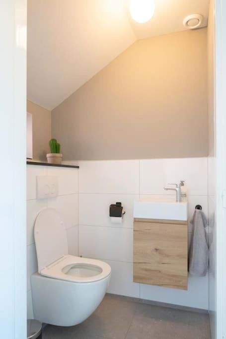 Thuis In Appartement *